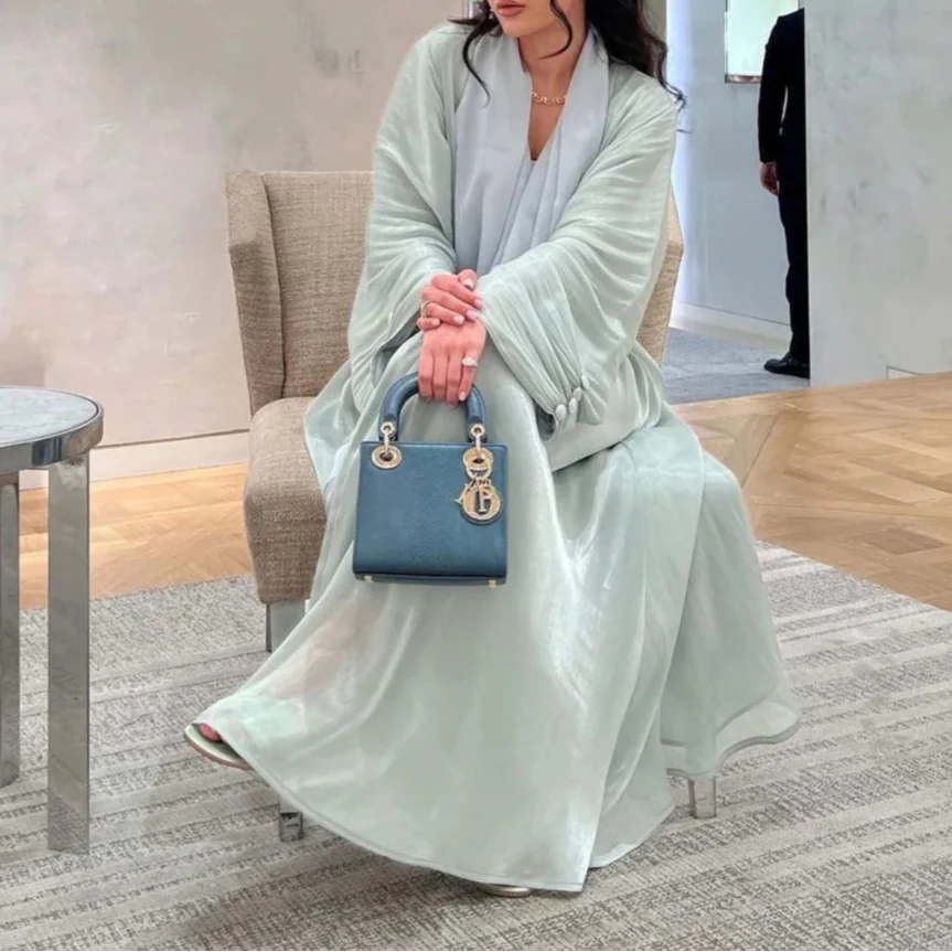 Opulent Silk Eid Abaya – Graceful Ramadan Caftan Gown