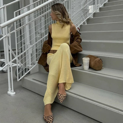 Elegant Knitted Skirt Set