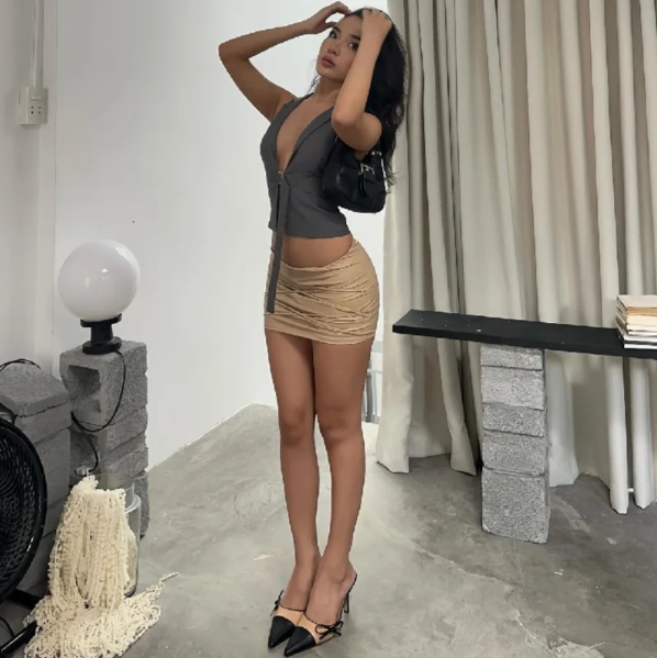 Valencia Buckle Vest